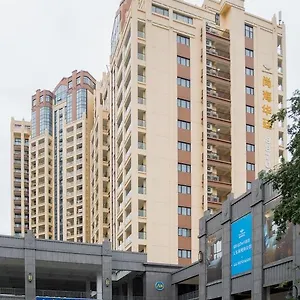 Отель Baohong Shanghai Huating Boutique, Санья